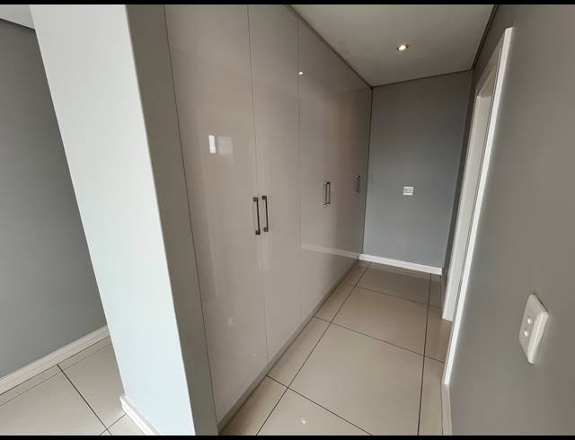 5 BEDROOM CLUSTER FOR SALE IN IZINGA RIDGE